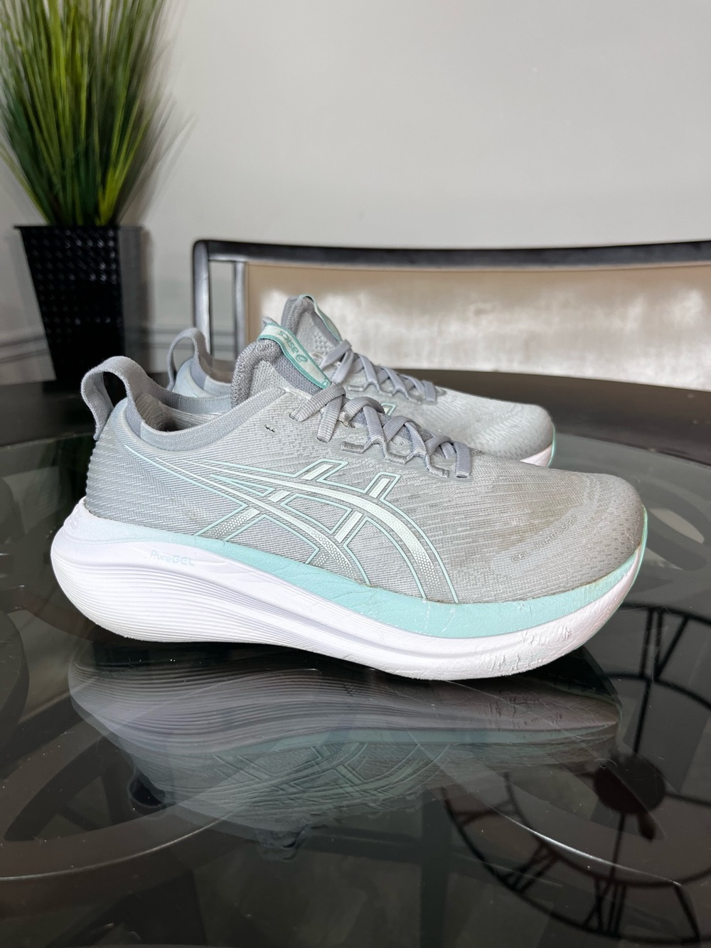 Asics Gel Nimbus 27
1012B753 Piedmont Grey
Running Shoes Women Sz 8